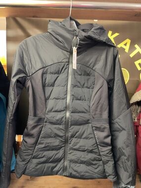 Lululemon Size 4 Hooded Hybrid Running Jacket